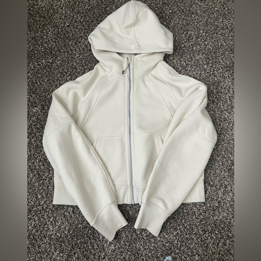 LULU Scuba Oversized Full-zip in BONE